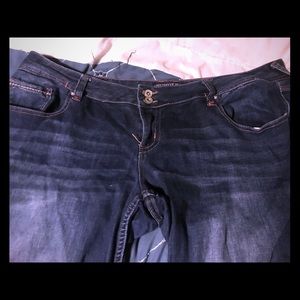 Amethyst Short Jeans 20